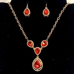Gold w/Orange/Red Diamond Cut Crystal Pendent Neckalce Set